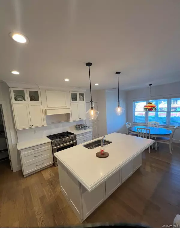 Massapequa, NY 11758,69 S Bay AVE