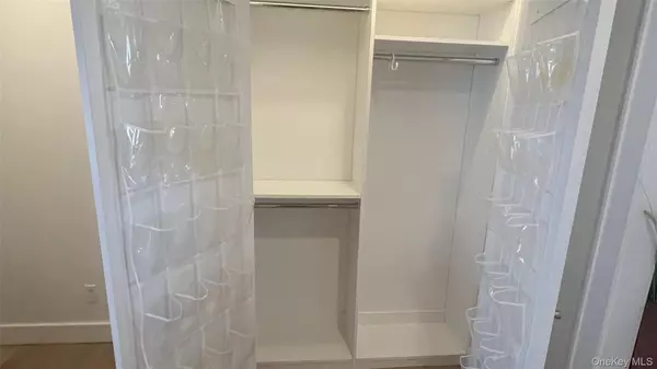 Massapequa, NY 11758,69 S Bay AVE