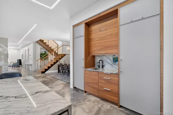 Pine Island, NY 10969,9 Warwick Isle BLVD