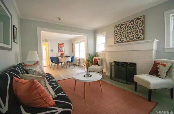 Roosevelt, NY 11575,76 Henry ST