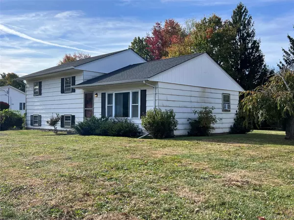 Newburgh, NY 12550,7 Carriage DR