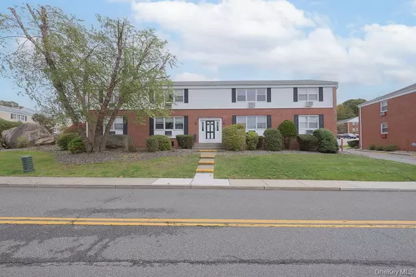 Suffern, NY 10901,22 Bon Aire CIR #1113