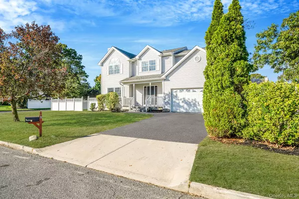 Selden, NY 11784,31 Adamson ST