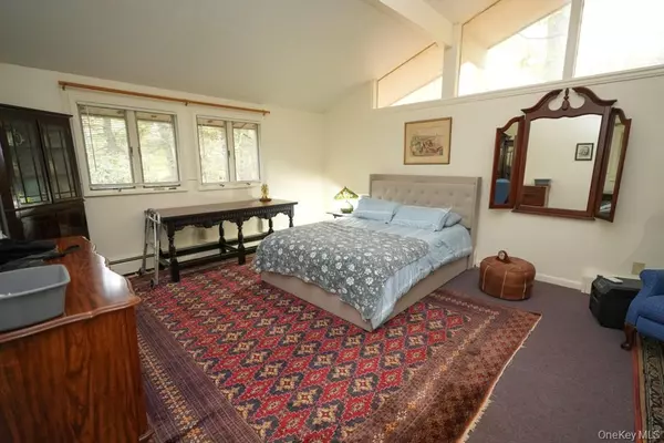 Tuxedo Park, NY 10987,53 Cross Ridge RD