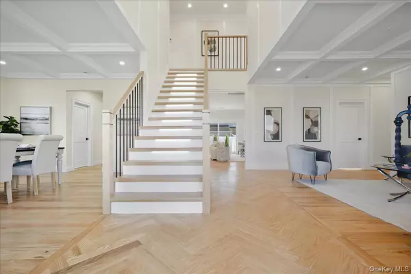 Levittown, NY 11756,20 Baker LN