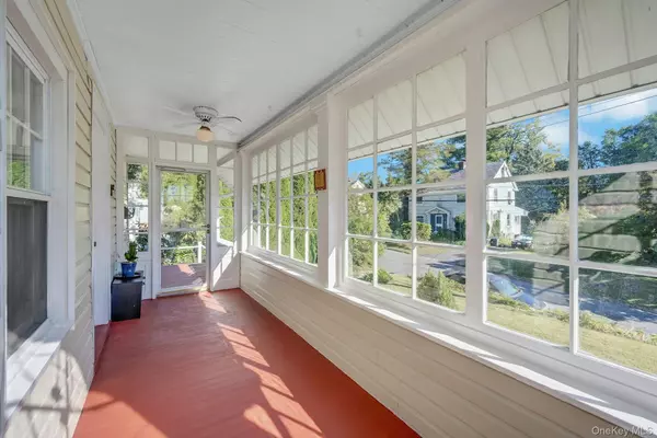 White Plains, NY 10606,15 Jackson AVE
