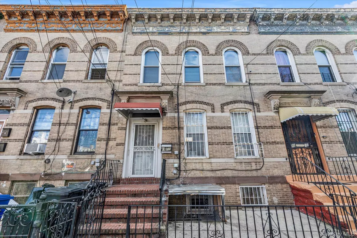 Woodhaven, NY 11421,8615 75th ST