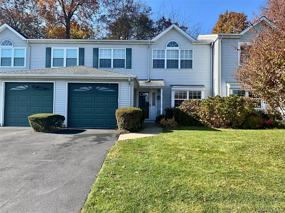 Huntington, NY 11743,12 Horizon CT