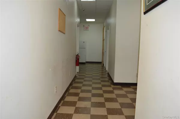 New York (manhattan), NY 10002,166 Eldridge ST #2