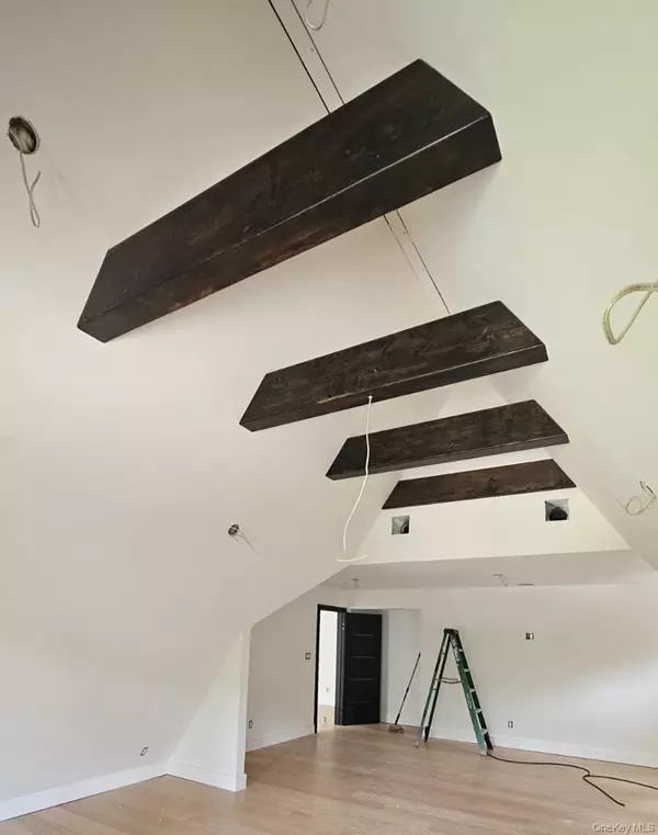 Bohemia, NY 11716,1515 Lincoln AVE