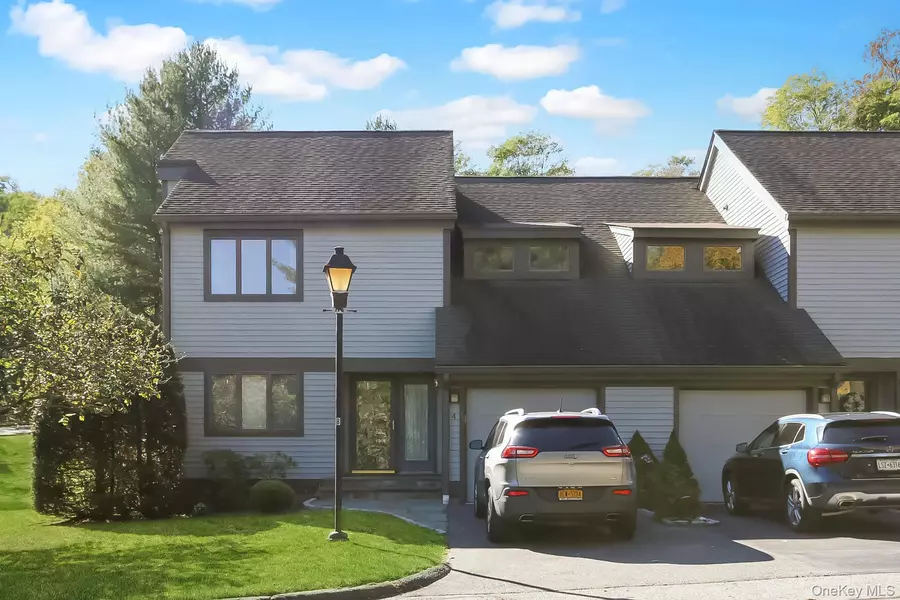 4 Lily CT, Yorktown Heights, NY 10598