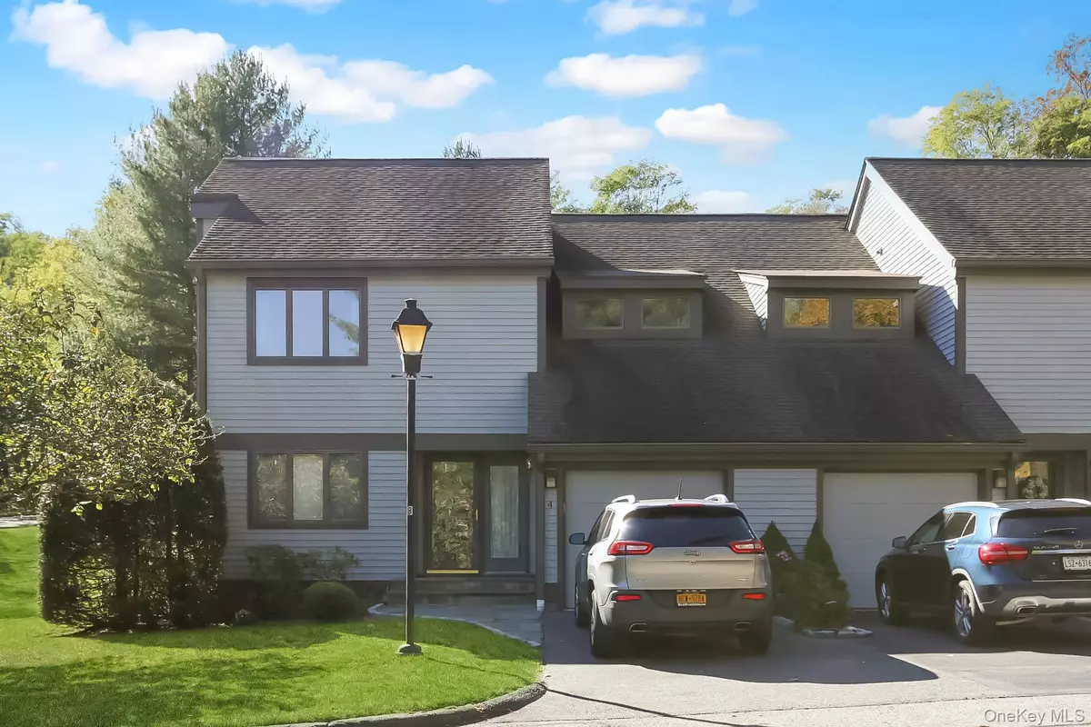 Yorktown Heights, NY 10598,4 Lily CT
