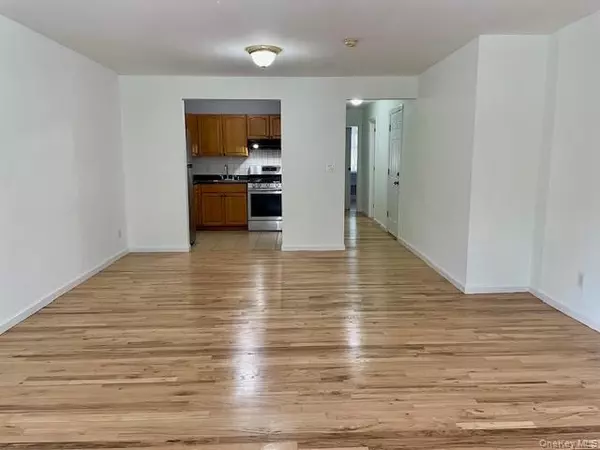 Woodside, NY 11377,32-32 60th ST
