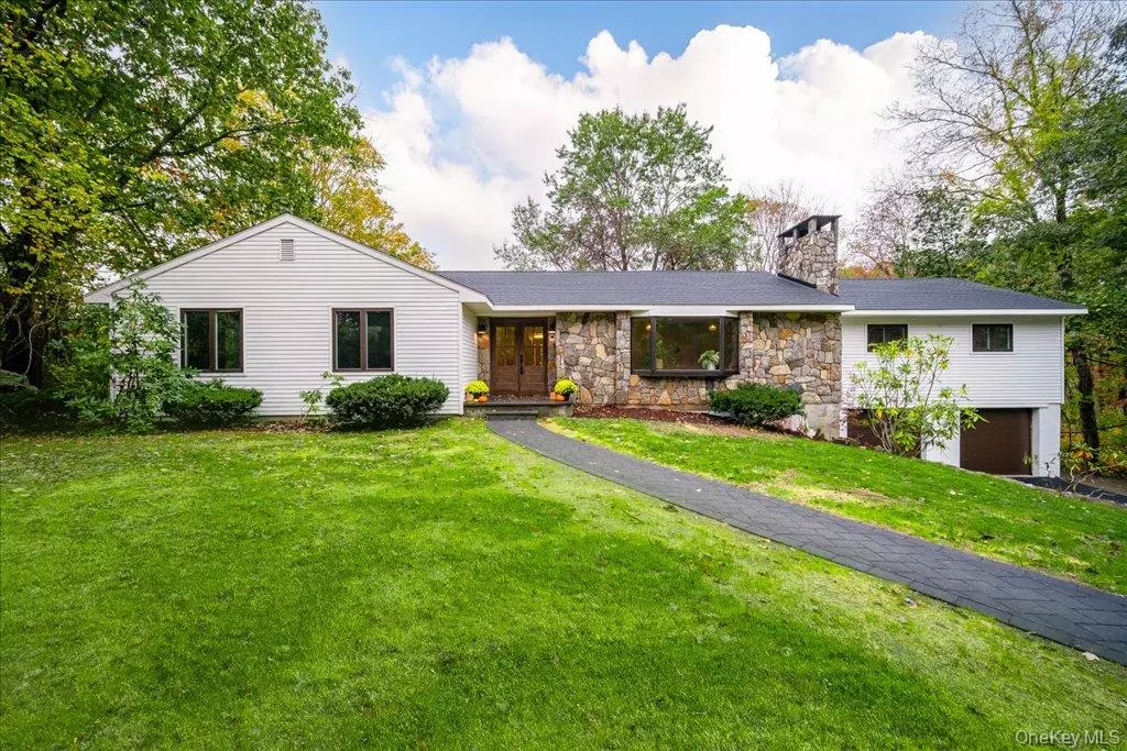 Holmes, NY 12531,561 Route 292