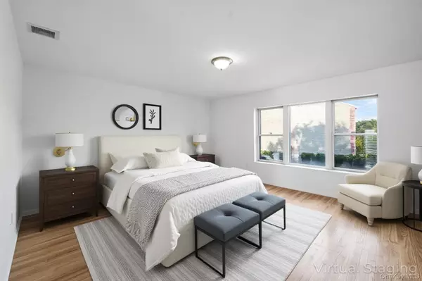 College Point, NY 11356,114-03 Dalian CT