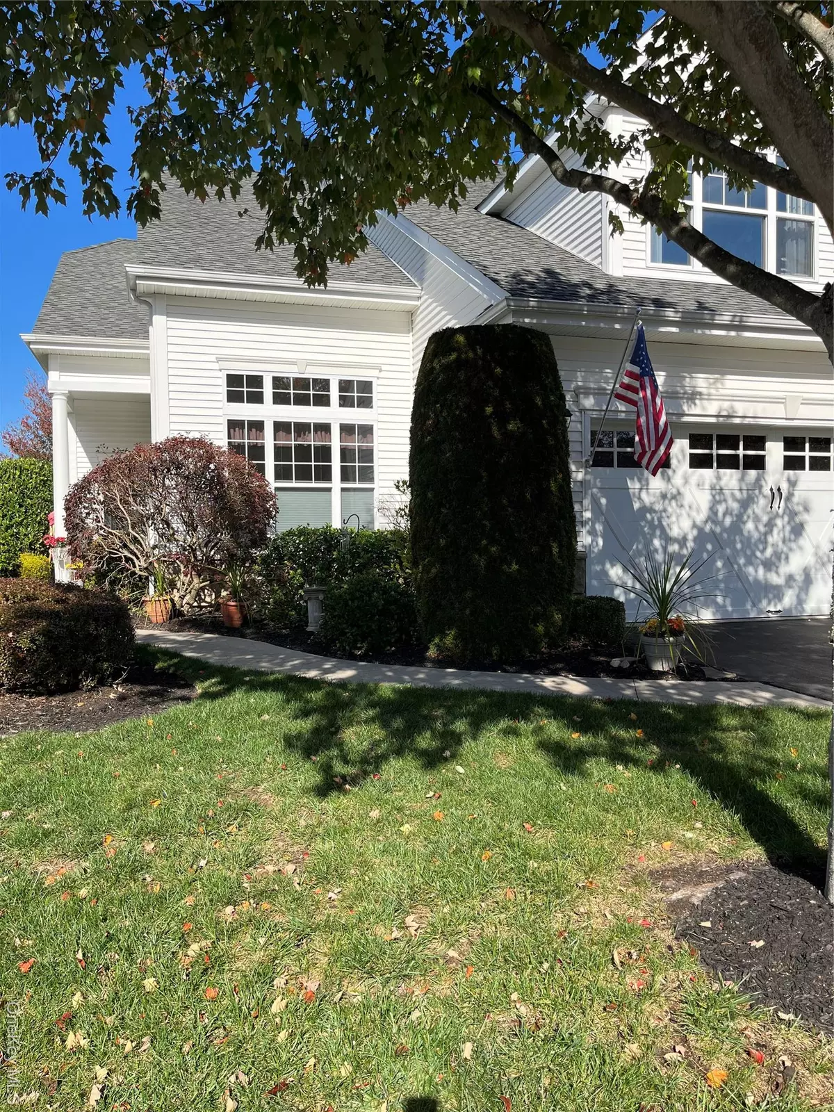 Eastport, NY 11941,113 Overture PL