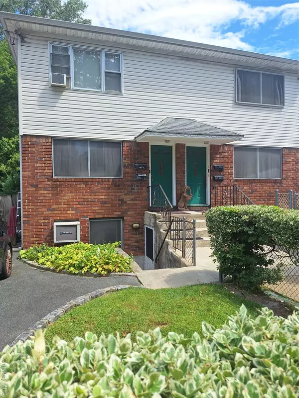 44-31/44-33 244 St, Little Neck, NY 11363