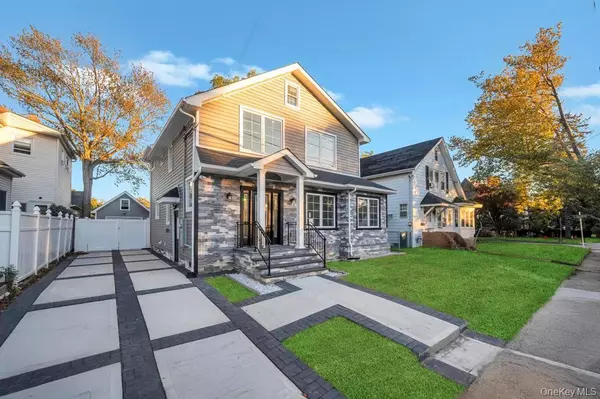 Valley Stream, NY 11580,99 N Corona AVE