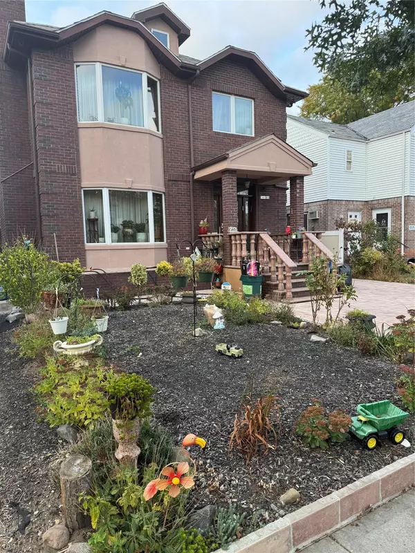 14163 73rd TER, Kew Gardens, NY 11367