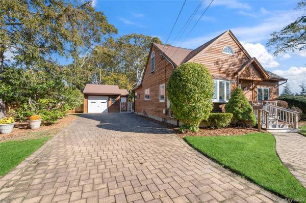 Bayport, NY 11705,163 Academy ST