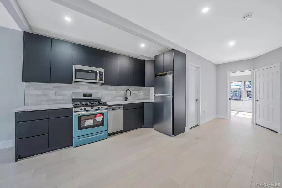 7518 95th AVE, Ozone Park, NY 11416