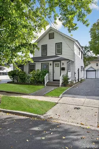 Carle Place, NY 11514,201 Jamaica BLVD