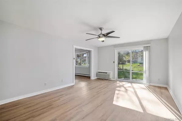 Mohegan Lake, NY 10547,9C 9 Kings CT #C