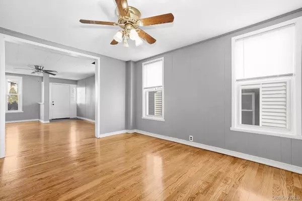 Poughkeepsie, NY 12601,324-326 Church ST