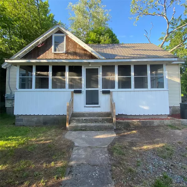 6 Lake ST, White Lake, NY 12720