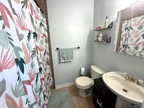 Coram, NY 11727,49 Pointe Circle #49