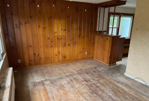 Patchogue, NY 11772,61 Herbert CIR