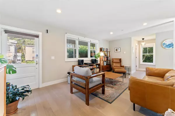 Irvington, NY 10533,22 E Clinton AVE