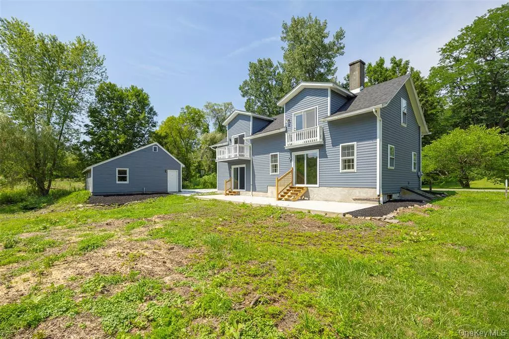 Millerton, NY 12546,12 State Line RD