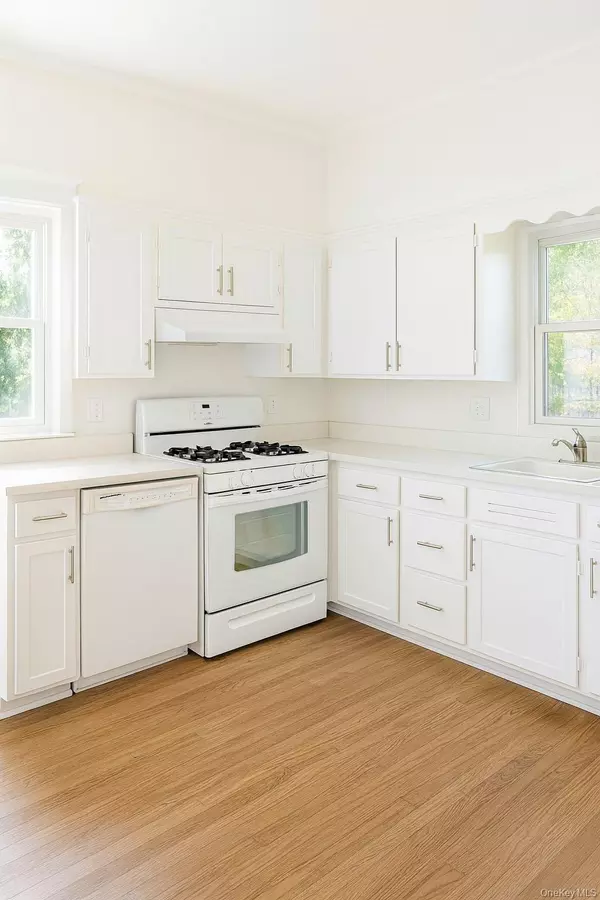 Spring Valley, NY 10977,106 E Eckerson RD