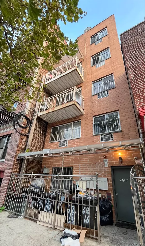 62-16 39 AVE, Woodside, NY 11377