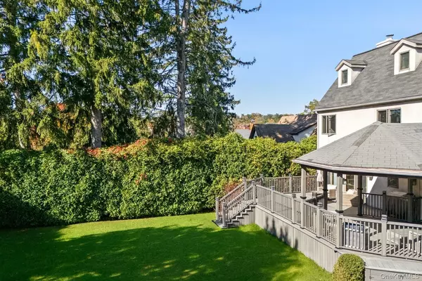 Scarsdale, NY 10583,48 Grand BLVD