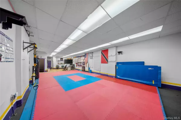 South Ozone Park, NY 11420,114-04 Rockaway BLVD