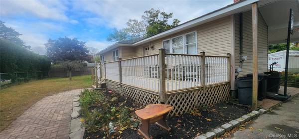 Mastic Beach, NY 11951,8 Astoria RD