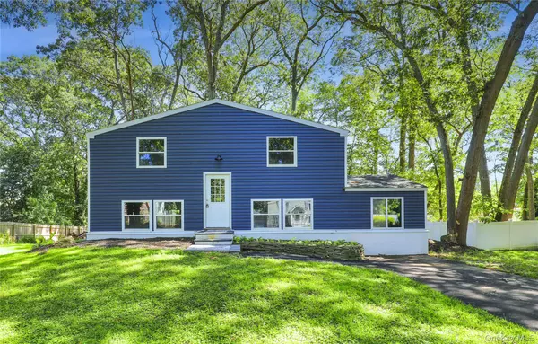 81 University Heights DR, Stony Brook, NY 11790