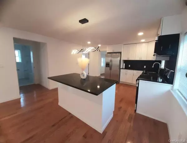 Poughkeepsie, NY 12601,8 Poplar ST