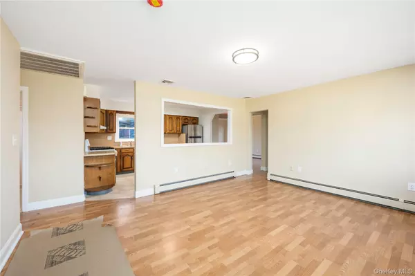 Carmel, NY 10512,38 Pleasant DR