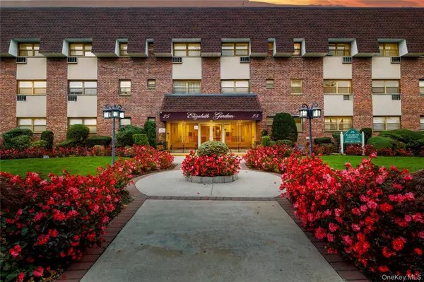 25 Elizabeth ST #3H, Farmingdale, NY 11735