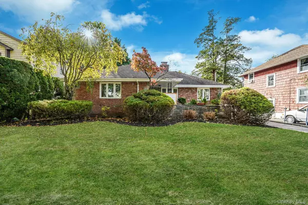32 Fairview AVE, Port Washington, NY 11050