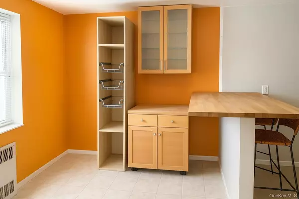 New Rochelle, NY 10801,50 DAVENPORT AVENUE #2G