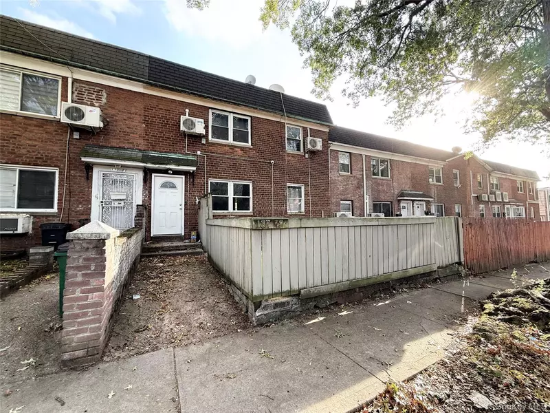 13772 70th AVE, Flushing, NY 11367