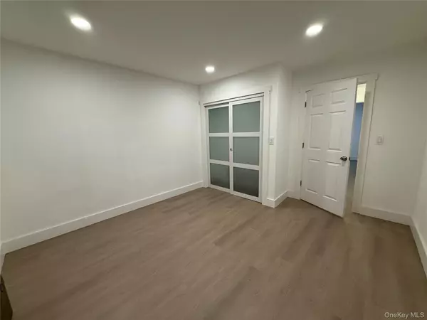 Flushing, NY 11367,13772 70th AVE