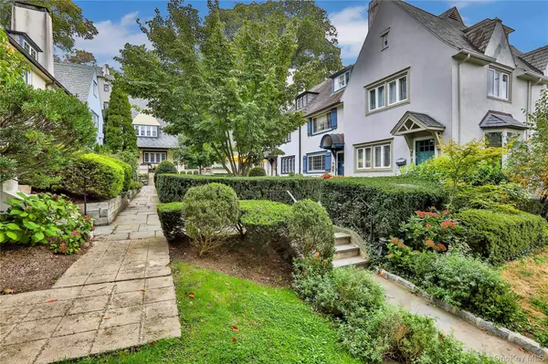 Bronxville, NY 10708,5 Kensington TER