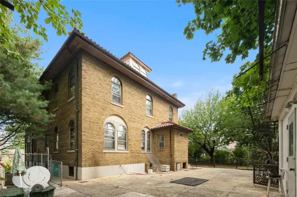 Bronx, NY 10463,3850 Cannon PL