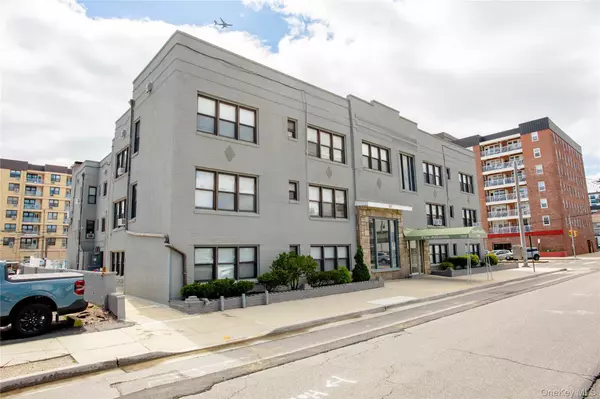 Long Beach, NY 11561,302 E Broadway #B