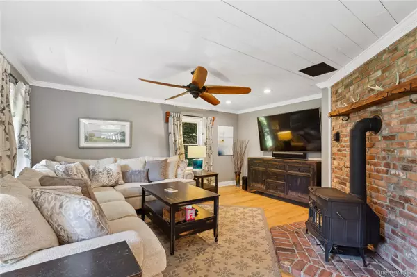 Mattituck, NY 11952,105 Ole Jule LN